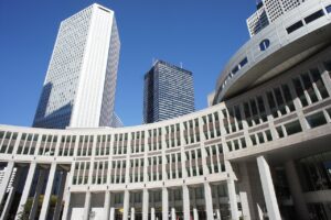 会社員が独学で取得できる稼げる資格は？