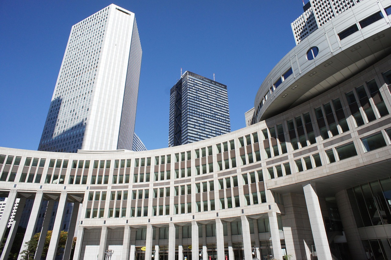 会社員が独学で取得できる稼げる資格は？